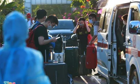 TP.HCM yêu cầu người dân đeo khẩu trang, hạn chế tụ tập